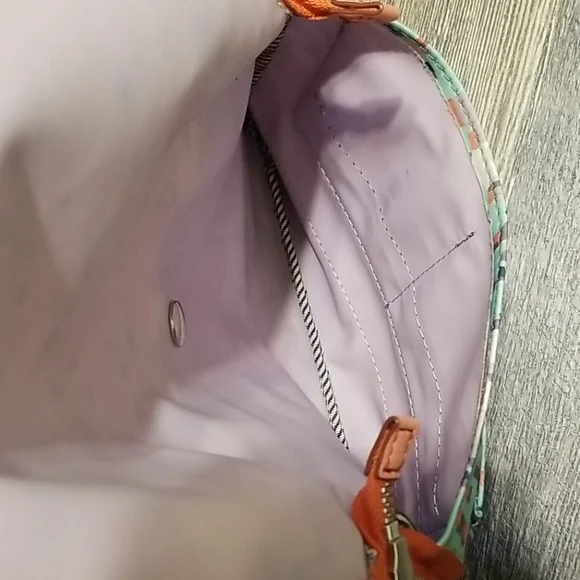 Fossil Thin Crossbody Purse - Picture 9 of 13